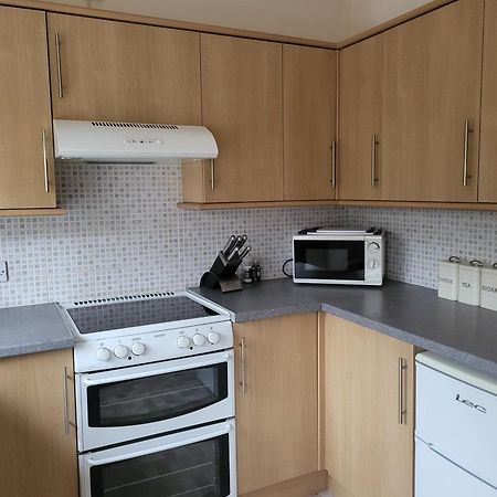 Grayz Townhouse - Free Onsite Parking For 2 Cars Villa Lincoln Exteriör bild