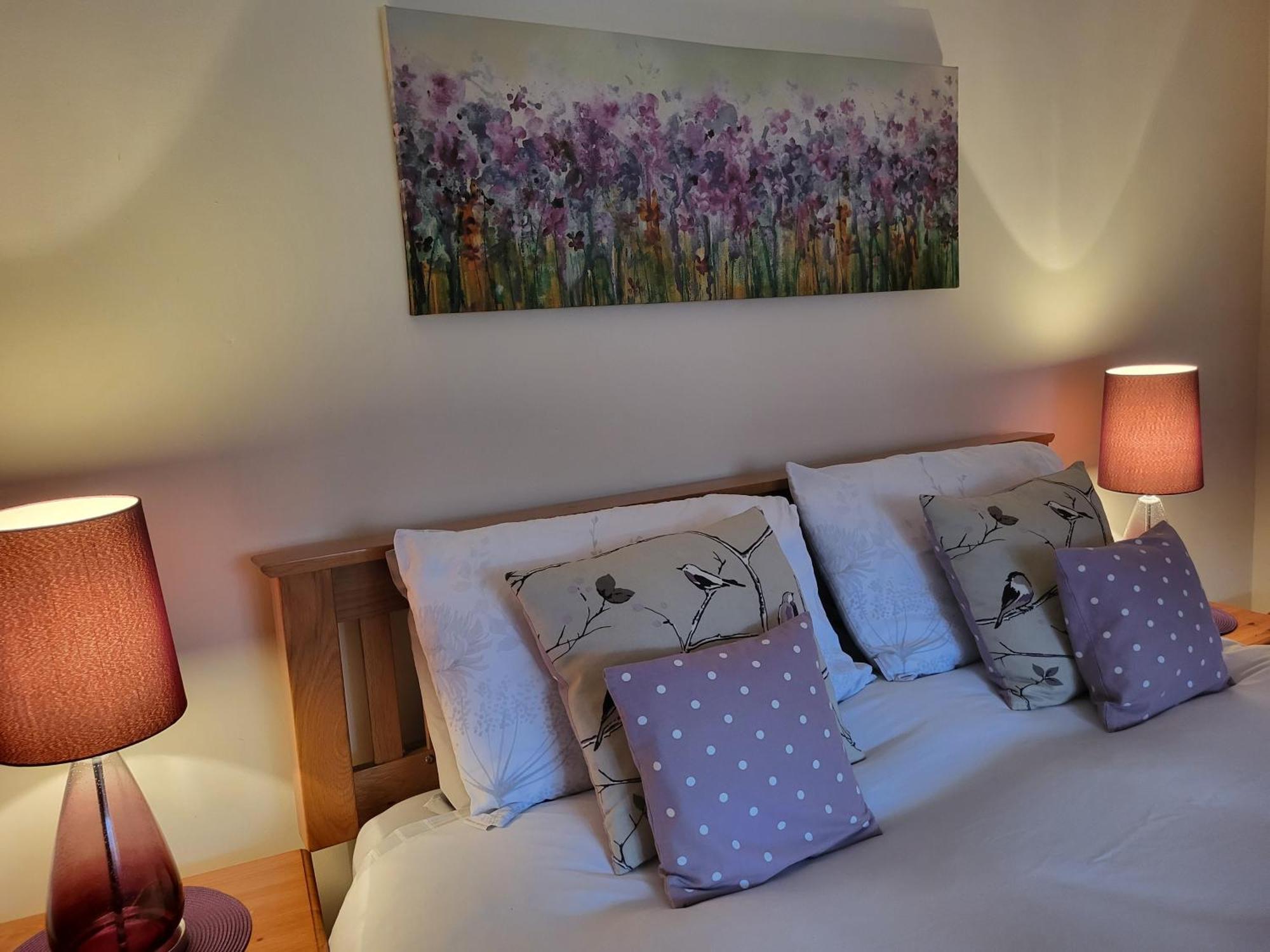 Grayz Townhouse - Free Onsite Parking For 2 Cars Villa Lincoln Exteriör bild