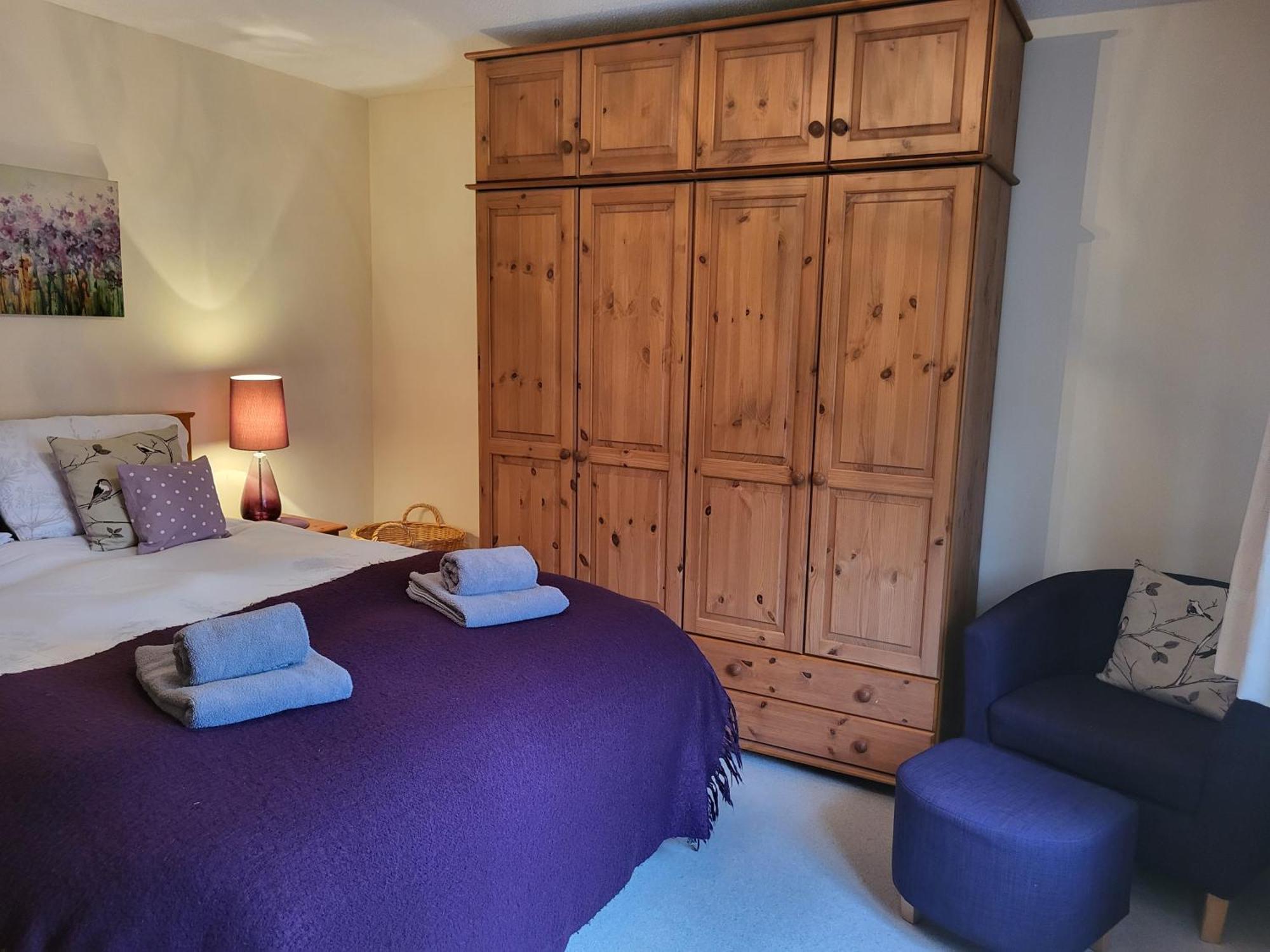 Grayz Townhouse - Free Onsite Parking For 2 Cars Villa Lincoln Exteriör bild